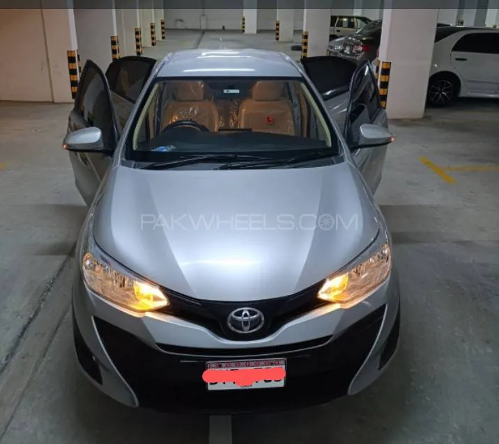 Toyota Yaris Sedan 2023 for Sale in Karachi Image-1