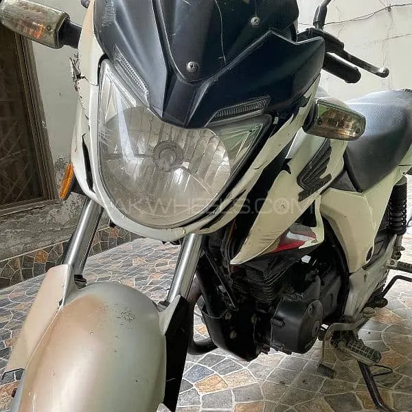 Honda CBR 150R 2017 for Sale Image-1