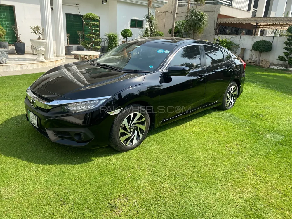 Honda Civic 2018 for Sale in Lahore Image-1