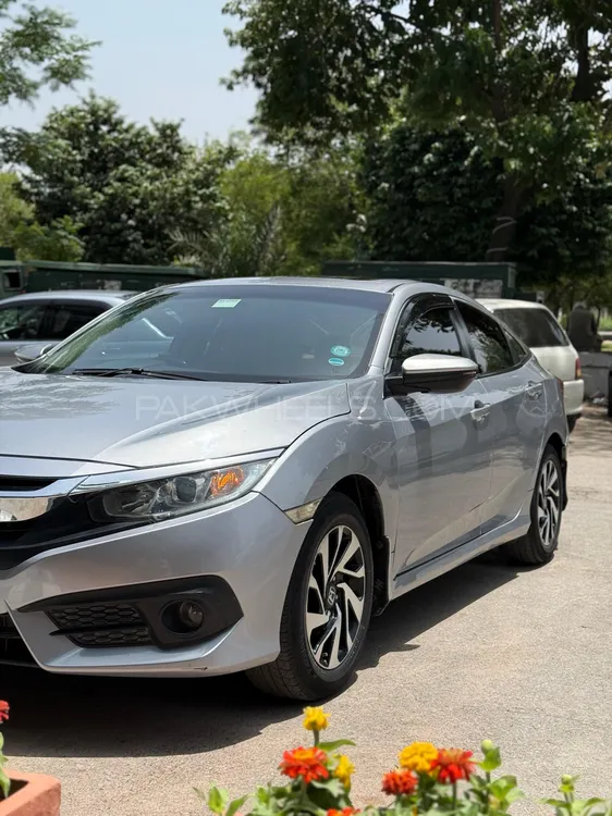 Honda Civic 2018 for Sale in Islamabad Image-1