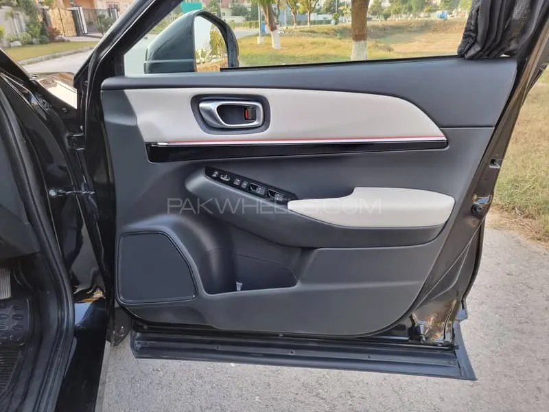 Honda HR-V 2024 for Sale in Mandi bahauddin Image-1