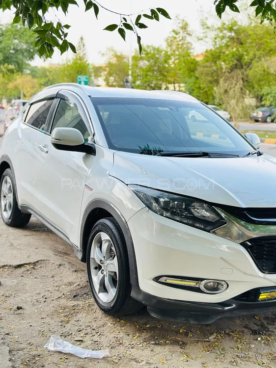 Honda Vezel 2014 for Sale in Islamabad Image-1