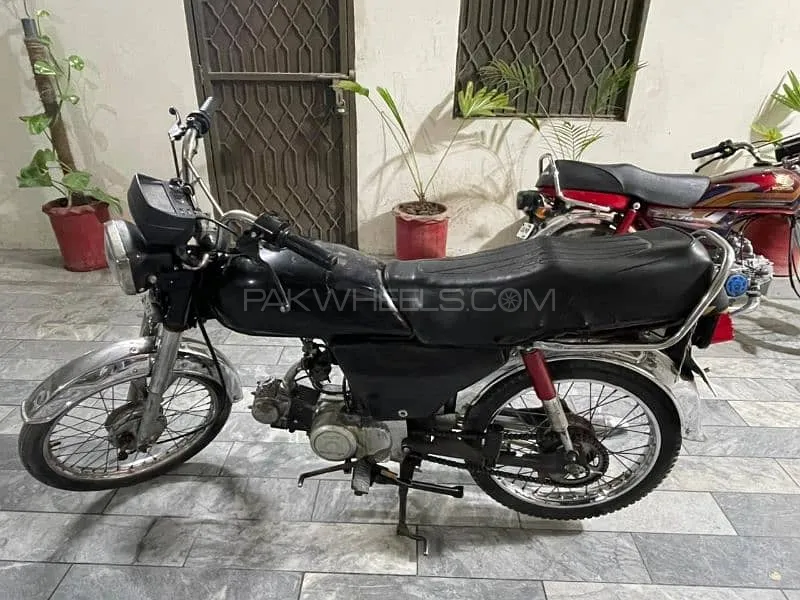 Metro MR 70 2005 for Sale Image-1