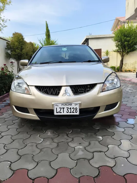 Mitsubishi Lancer 2004 for Sale in Abbottabad Image-1