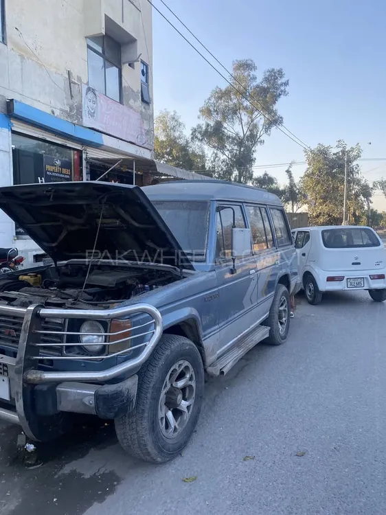 Mitsubishi Pajero 1986 for Sale in Lahore Image-1