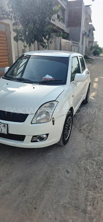 Suzuki Swift 2011 for Sale in Faisalabad Image-1
