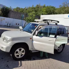 Mitsubishi Pajero iO 1999 for Sale
