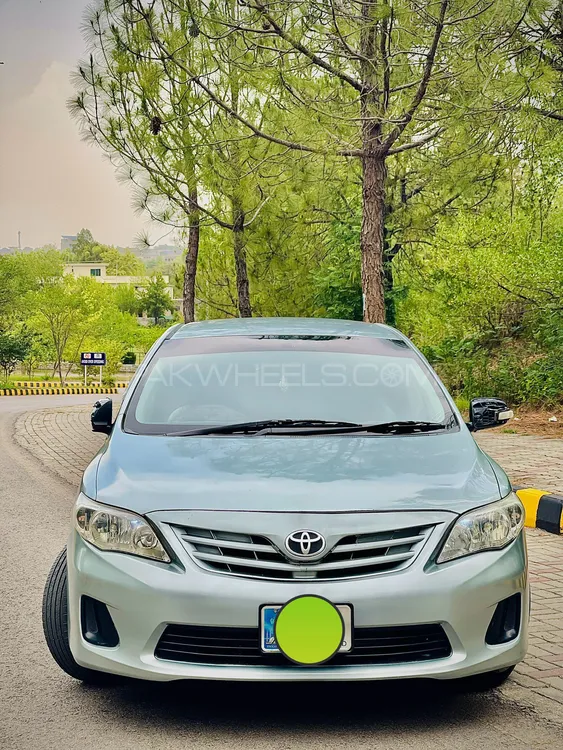 Toyota Corolla 2013 for Sale in Islamabad Image-1