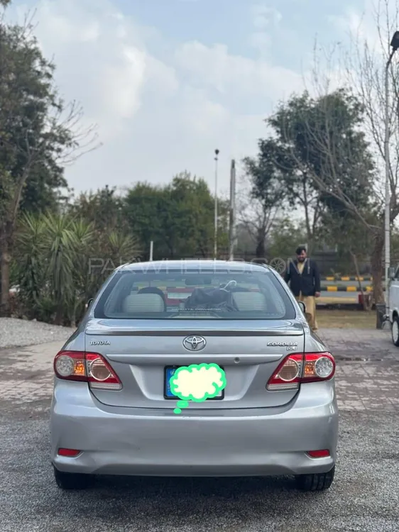Toyota Corolla 2013 for Sale in Islamabad Image-1