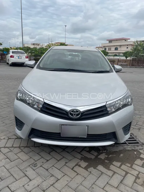 Toyota Corolla 2017 for Sale in Islamabad Image-1