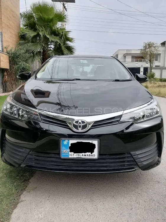 Toyota Corolla 2018 for Sale in Peshawar Image-1