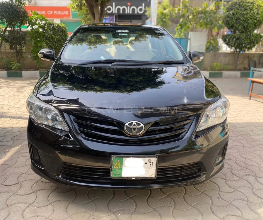 Toyota Corolla 2011 for Sale in Lahore Image-1