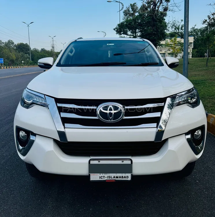 Toyota Fortuner 2017 for Sale in Islamabad Image-1