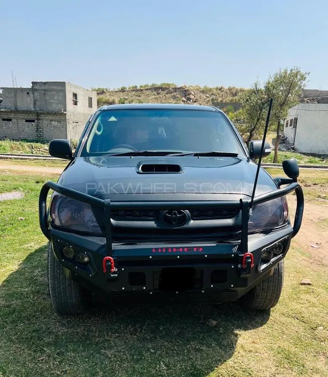 Toyota Hilux 2010 for Sale in Islamabad Image-1