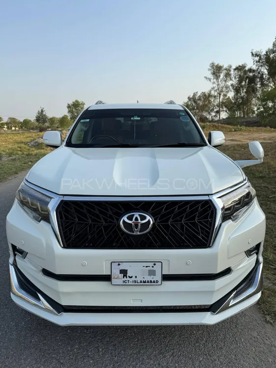 Toyota Prado 2011 for Sale in Islamabad Image-1