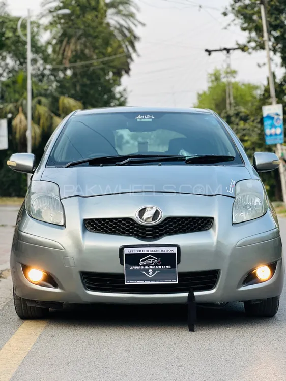 Toyota Vitz 2008 for Sale in Peshawar Image-1
