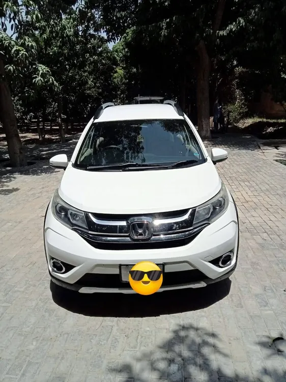 Honda BR-V 2017 for Sale in Muzaffar Gargh Image-1