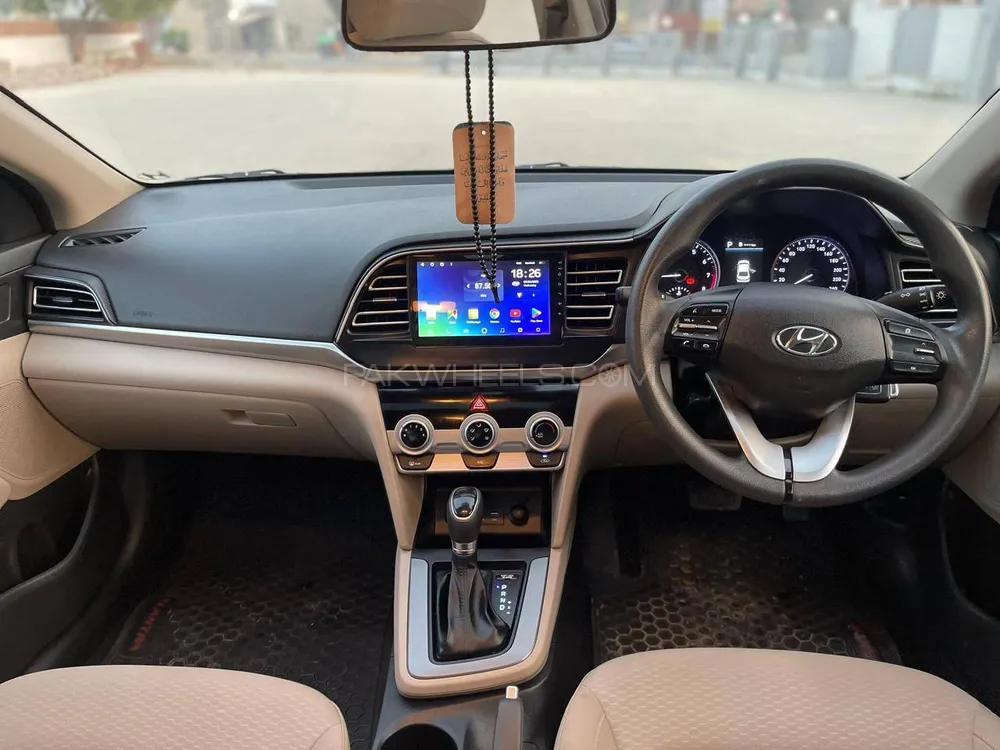 Hyundai Elantra 2022 for Sale in Sahiwal Image-1