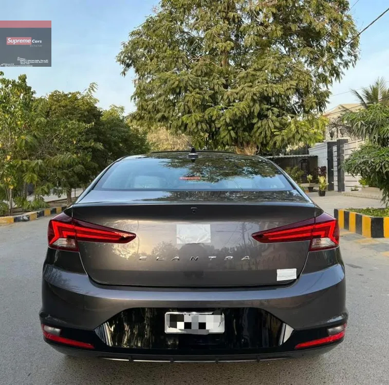 Hyundai Elantra 2022 for Sale in Karachi Image-1