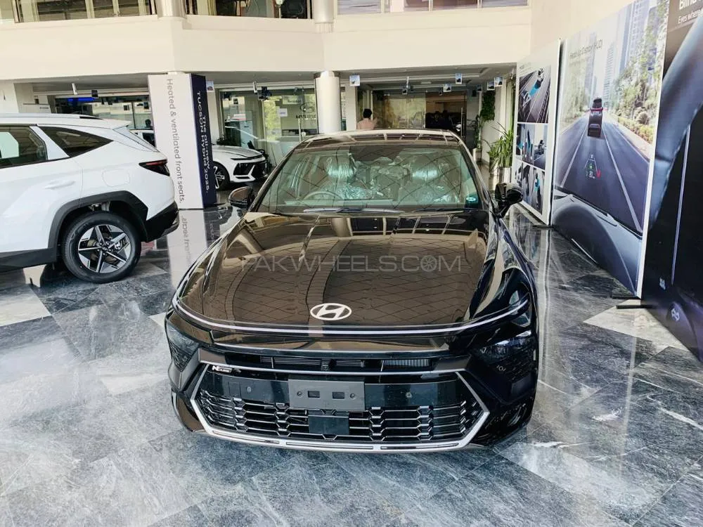 Hyundai Sonata 2025 for Sale in Peshawar Image-1