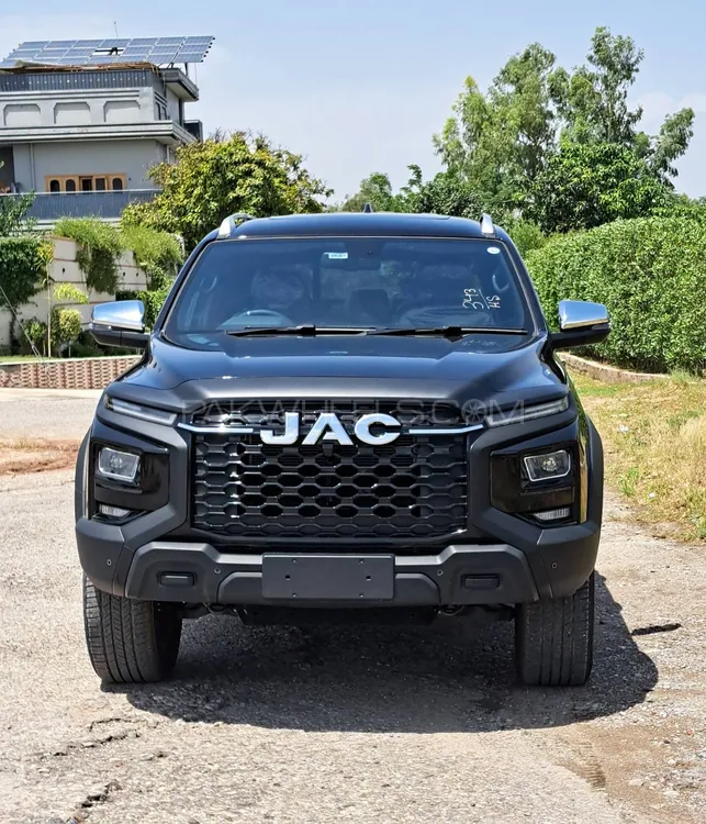 JAC T9 2025 for Sale in Peshawar Image-1