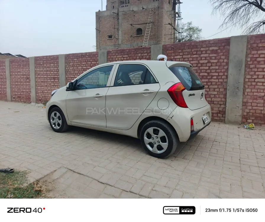 KIA Picanto 2021 for Sale in Qasba gujrat Image-1