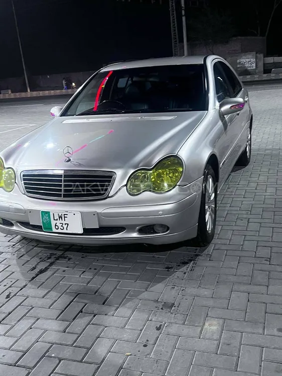 Mercedes Benz C Class 2003 for Sale in Lahore Image-1