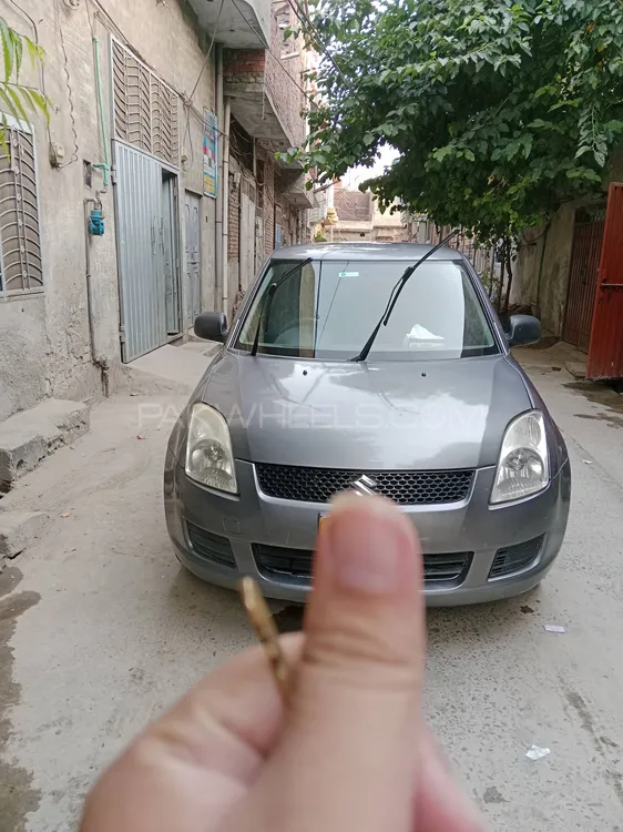 Suzuki Swift 2013 for Sale in Lahore Image-1