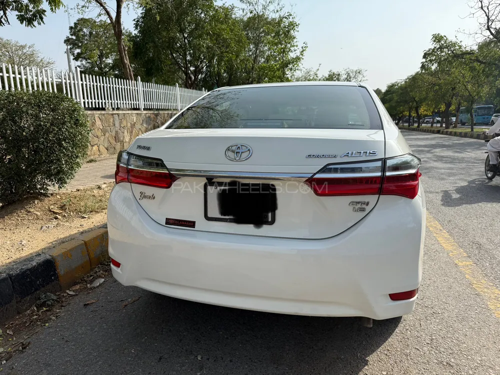 Toyota Corolla 2019 for Sale in Islamabad Image-1
