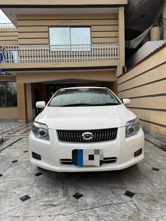 Toyota Corolla Axio 2007 for Sale in Islamabad Image-1