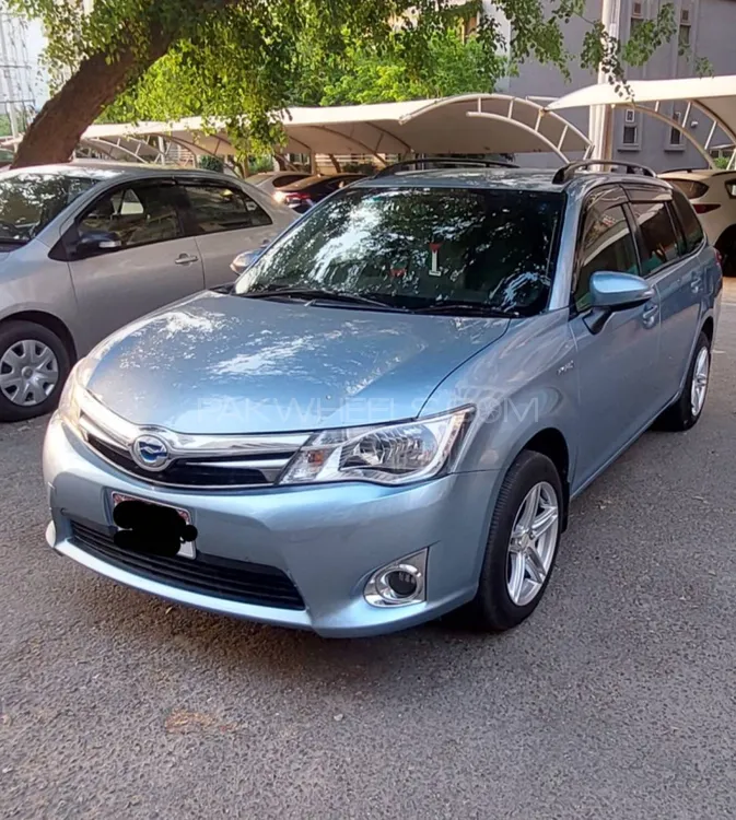 Toyota Corolla Fielder 2014 for Sale in Lahore Image-1