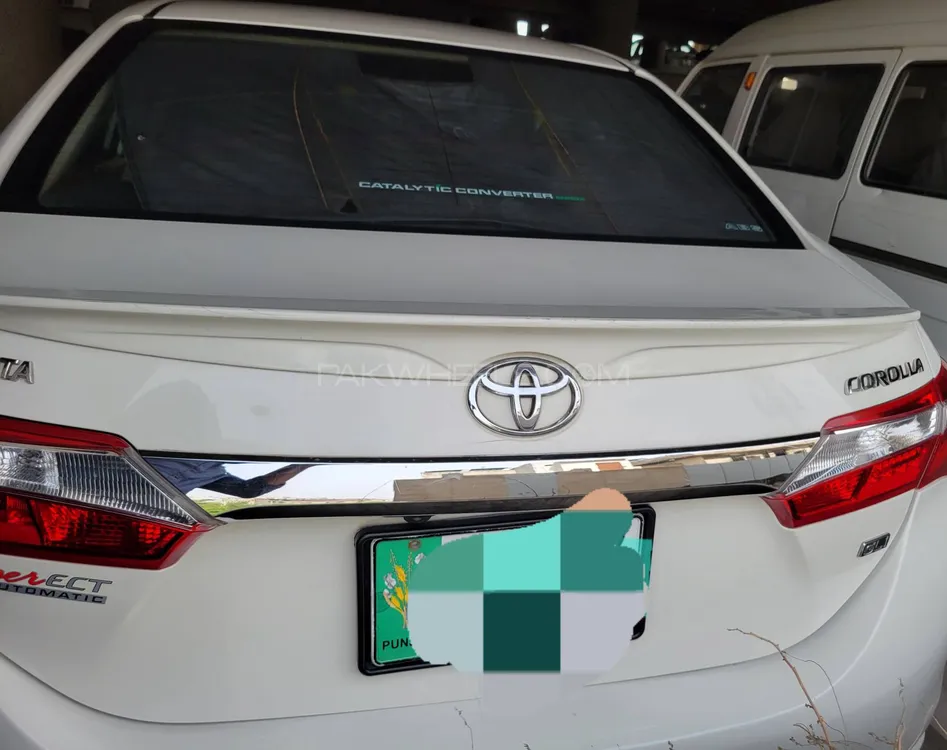 Toyota Corolla 2017 for Sale in Lahore Image-1