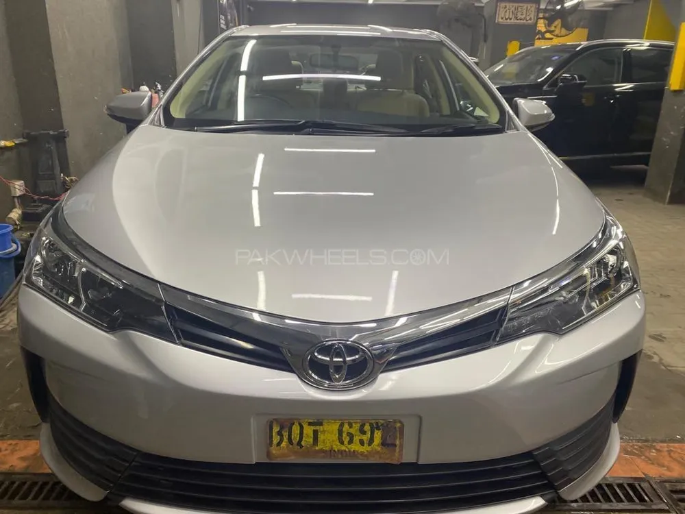 Toyota Corolla 2019 for Sale in Karachi Image-1