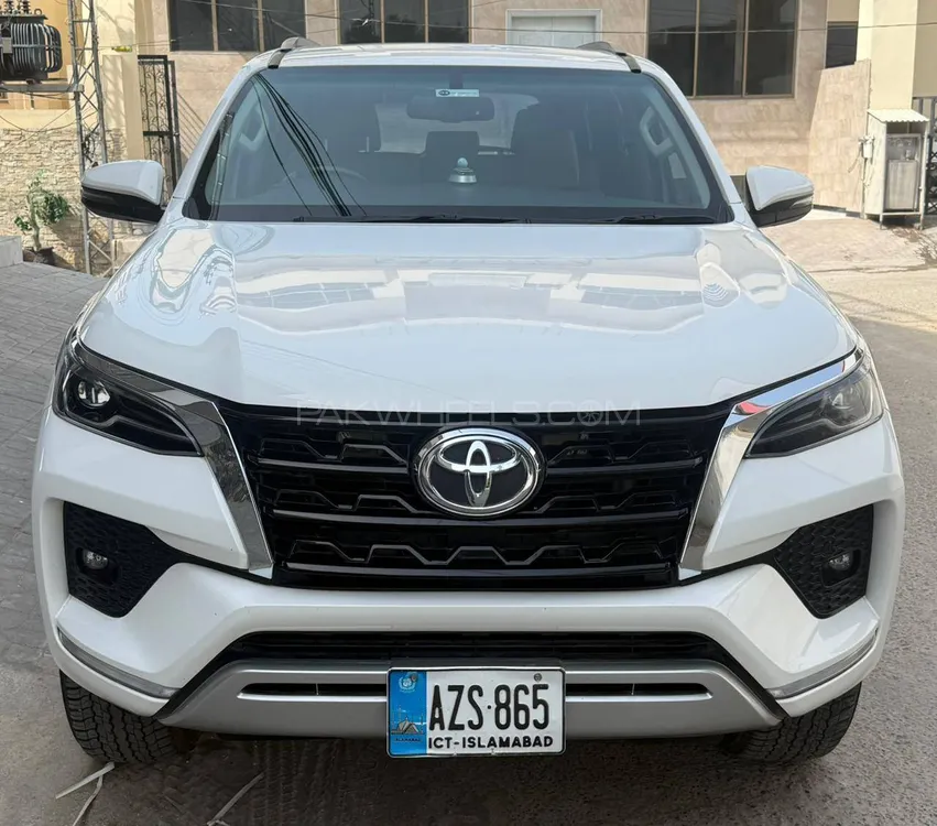Toyota Fortuner 2022 for Sale in Islamabad Image-1