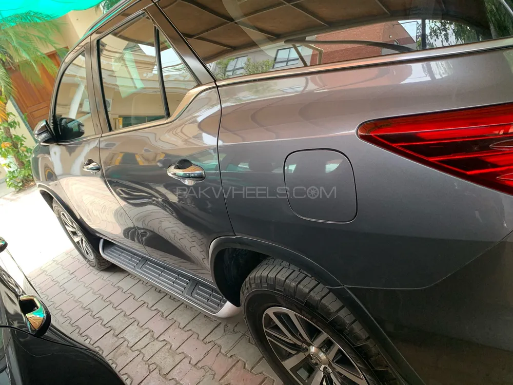 Toyota Fortuner 2019 for Sale in Lahore Image-1