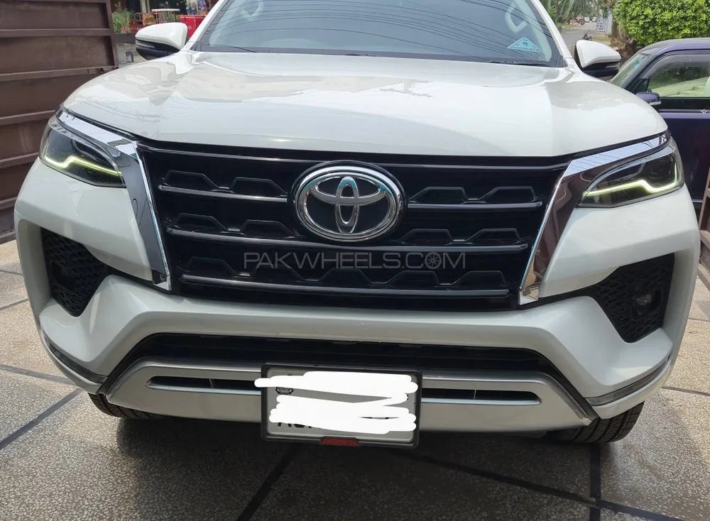 Toyota Fortuner 2021 for Sale in Lahore Image-1