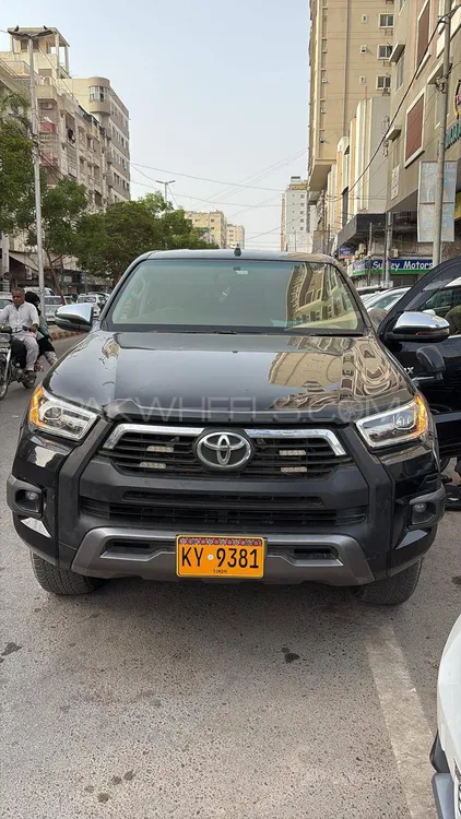 Toyota Hilux 2020 for Sale in Karachi Image-1