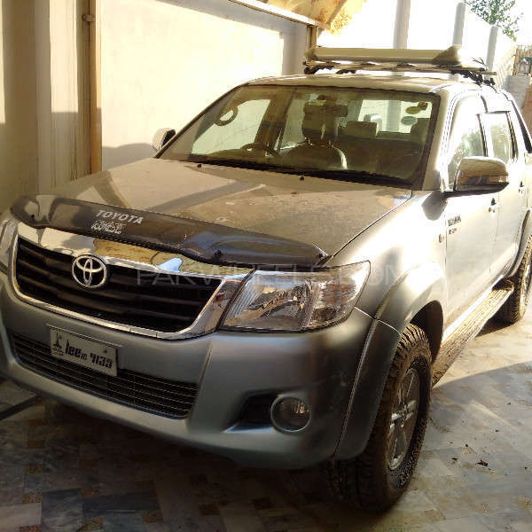 Toyota Hilux 2012 for Sale in Swatmingora Image-1