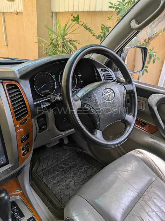 Toyota Land Cruiser 2006 for Sale in Islamabad Image-1