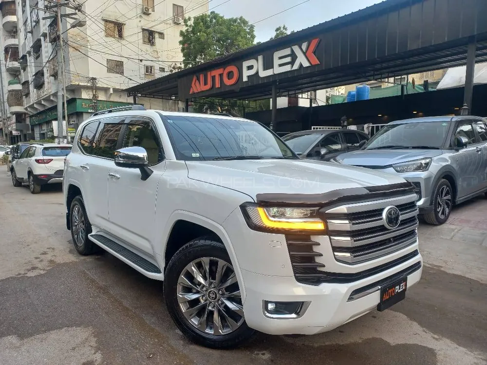 Toyota Land Cruiser 2021 for Sale in Karachi Image-1