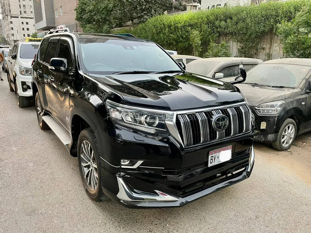 Toyota Prado 2017 for Sale in Karachi Image-1