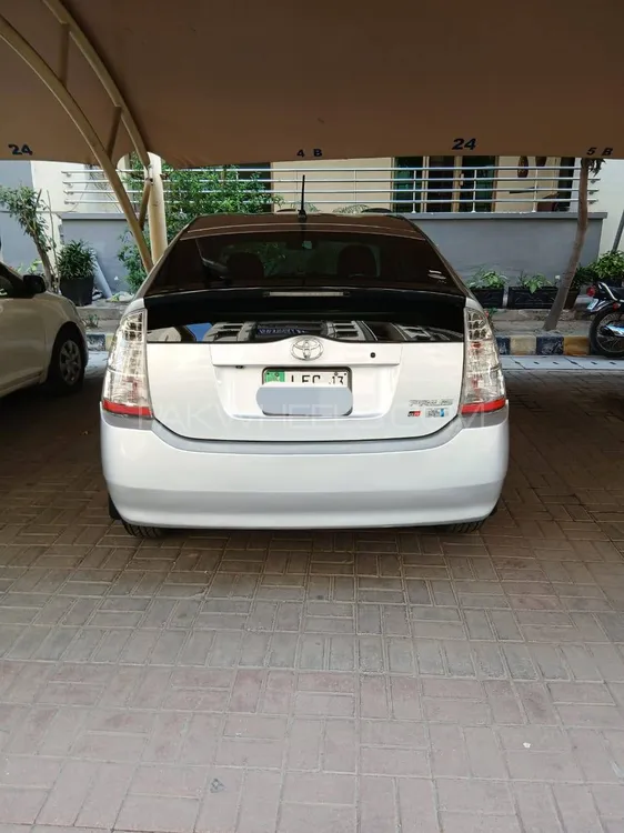 Toyota Prius 2007 for Sale in Lahore Image-1