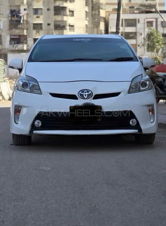 Toyota Prius 2013 for Sale in Karachi Image-1