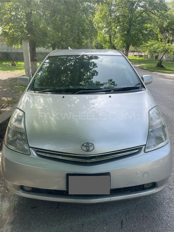 Toyota Prius 2005 for Sale in Abbottabad Image-1