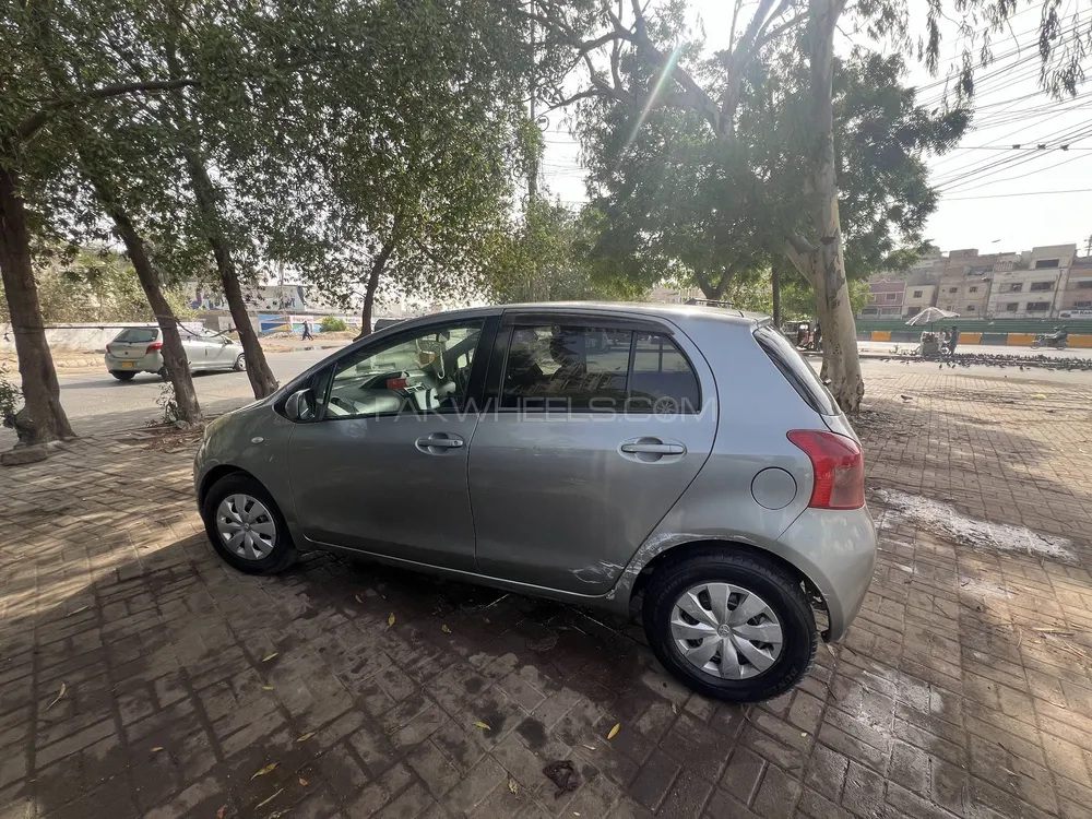 Toyota Vitz 2006 for Sale in Karachi Image-1