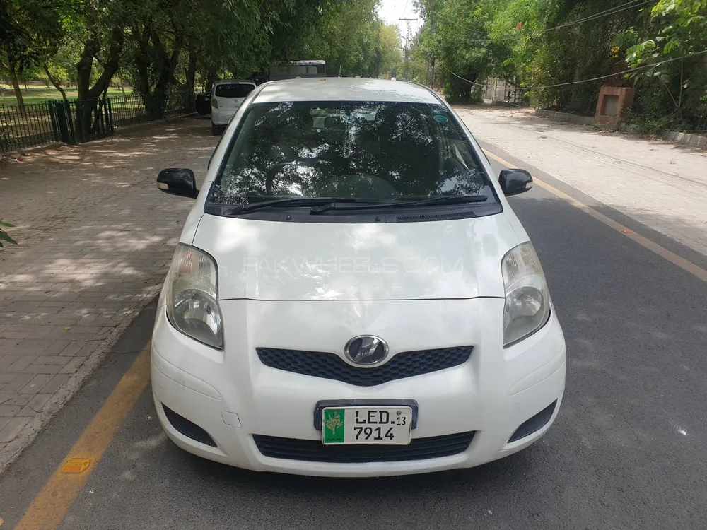 Toyota Vitz 2009 for Sale in Lahore Image-1