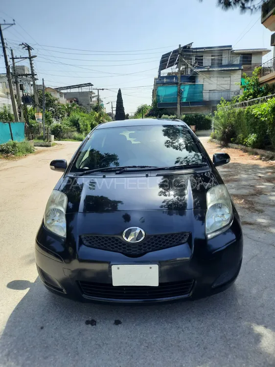 Toyota Vitz 2010 for Sale in Islamabad Image-1