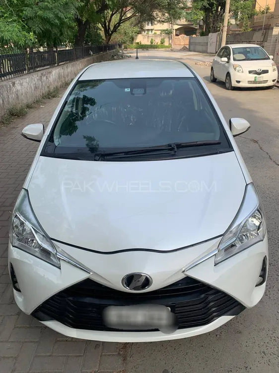 Toyota Vitz 2018 for Sale in Gujranwala Image-1