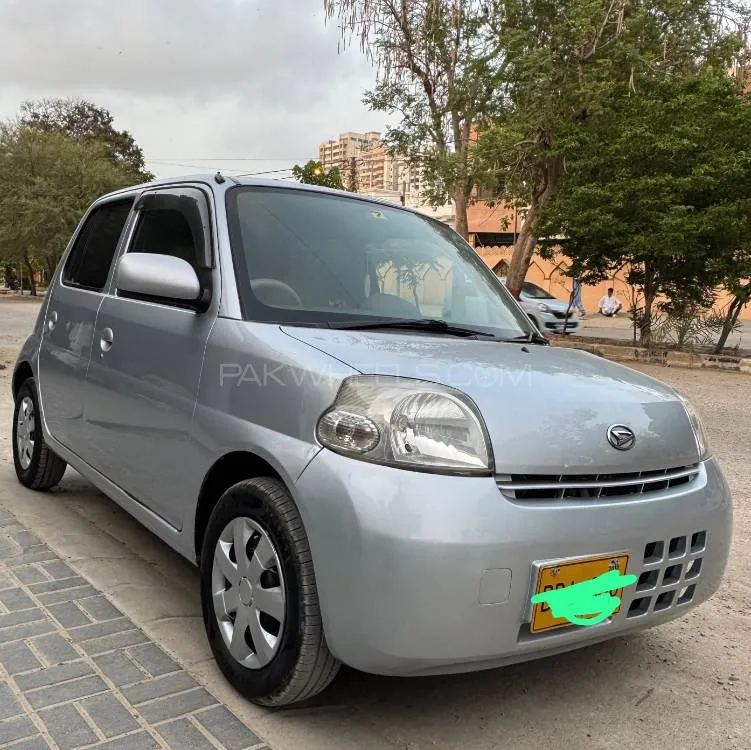 Daihatsu Esse 2011 for Sale in Karachi Image-1