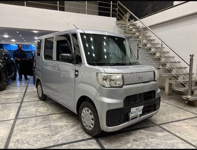 Daihatsu Hijet 2019 for Sale in Lahore Image-1